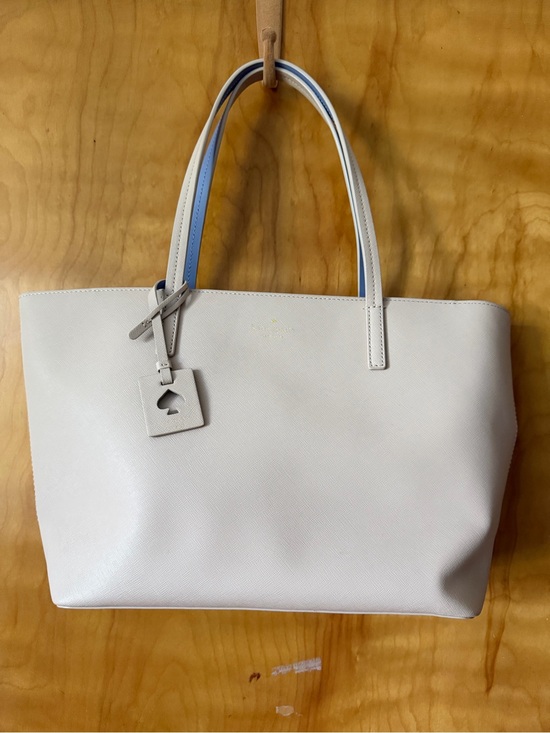 kate spade Handbags - kate spade New York Leather Tote Light Tan Blue Interior Shoulder Bag